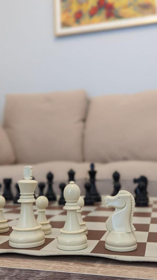 Sea & Chess Apt Rental Ханя Екстериор снимка