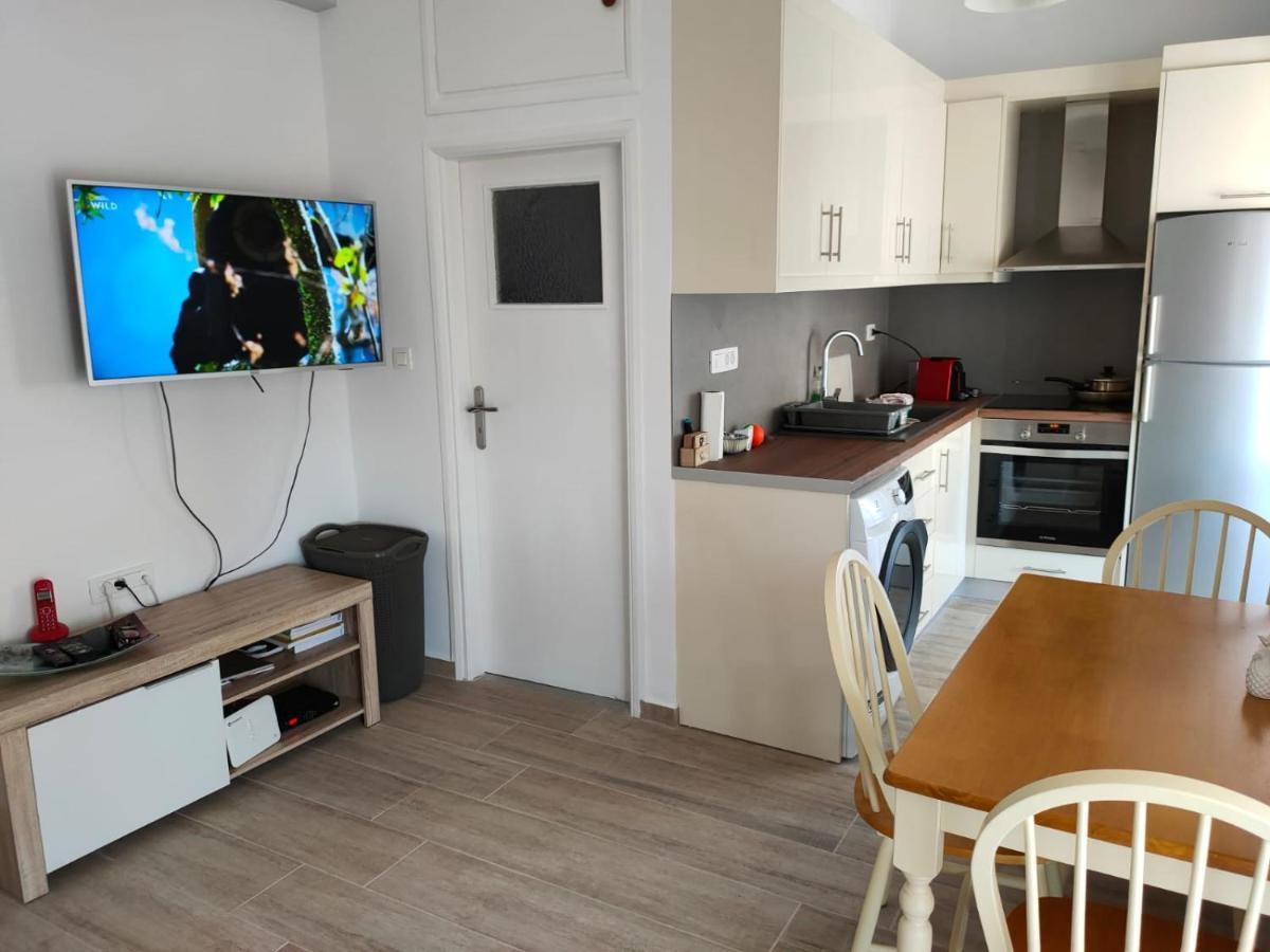 Sea & Chess Apt Rental Ханя Екстериор снимка